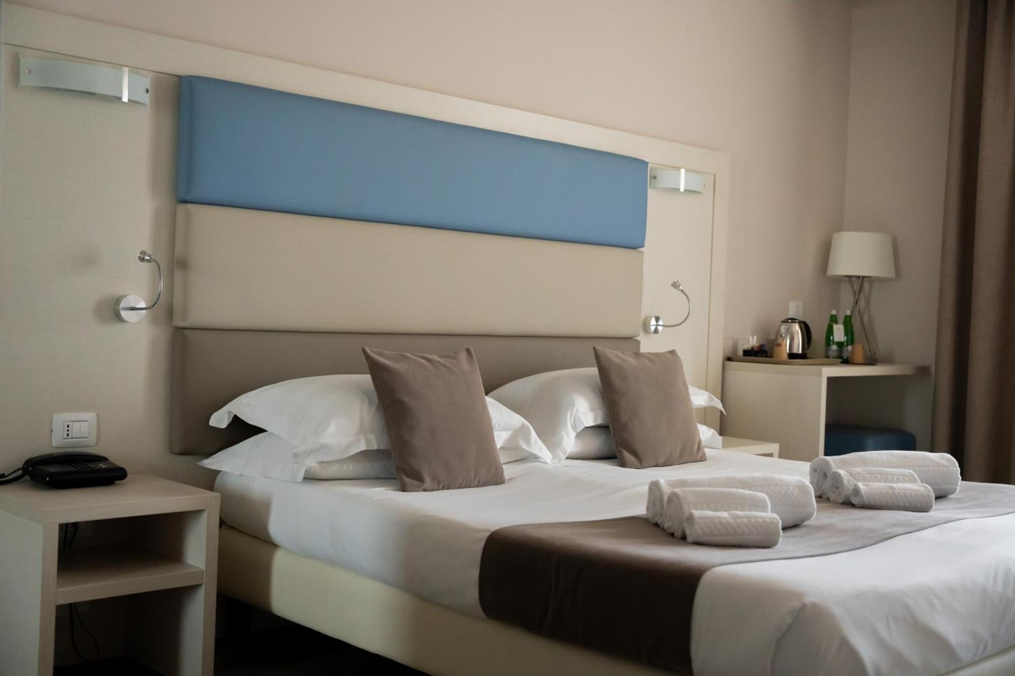 Spa Hotel Splendid Sole Manerba del Garda Exterior foto